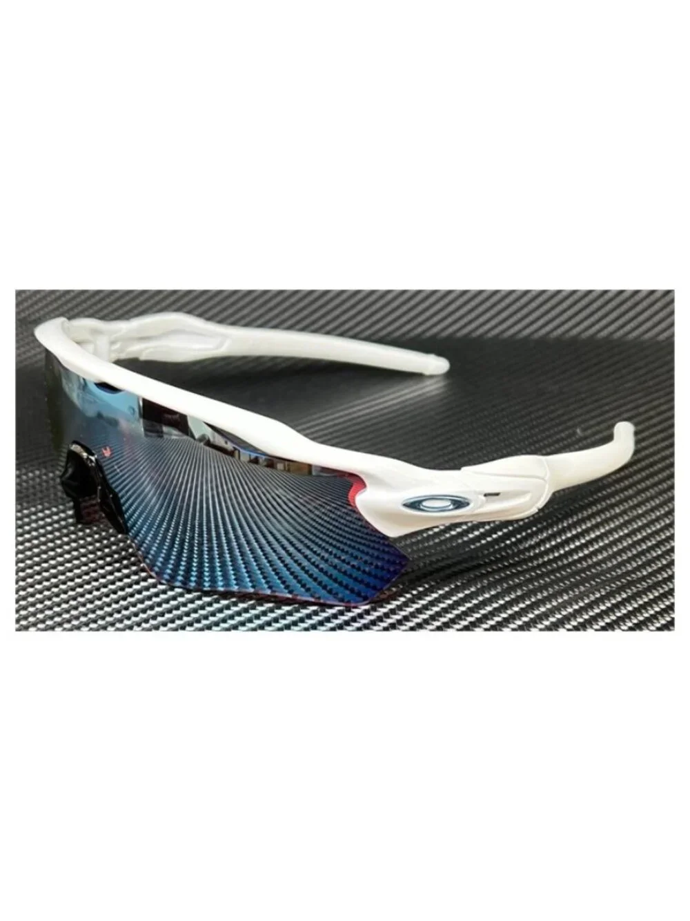 New Oakley Men Polished White Sunglasses 38-24-128